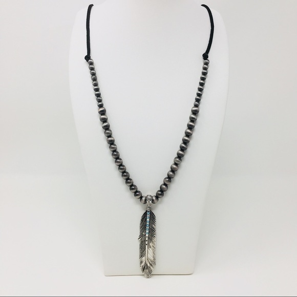 NWT Long silver feather necklace with earrings - Picture 5 of 6